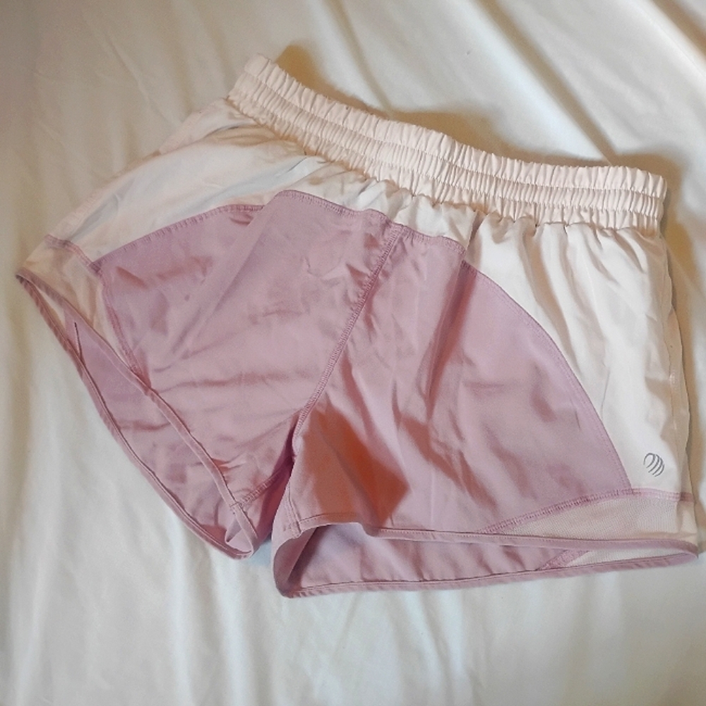 🔵 3/$30 Women's Pale Pink and White Athletic Shorts